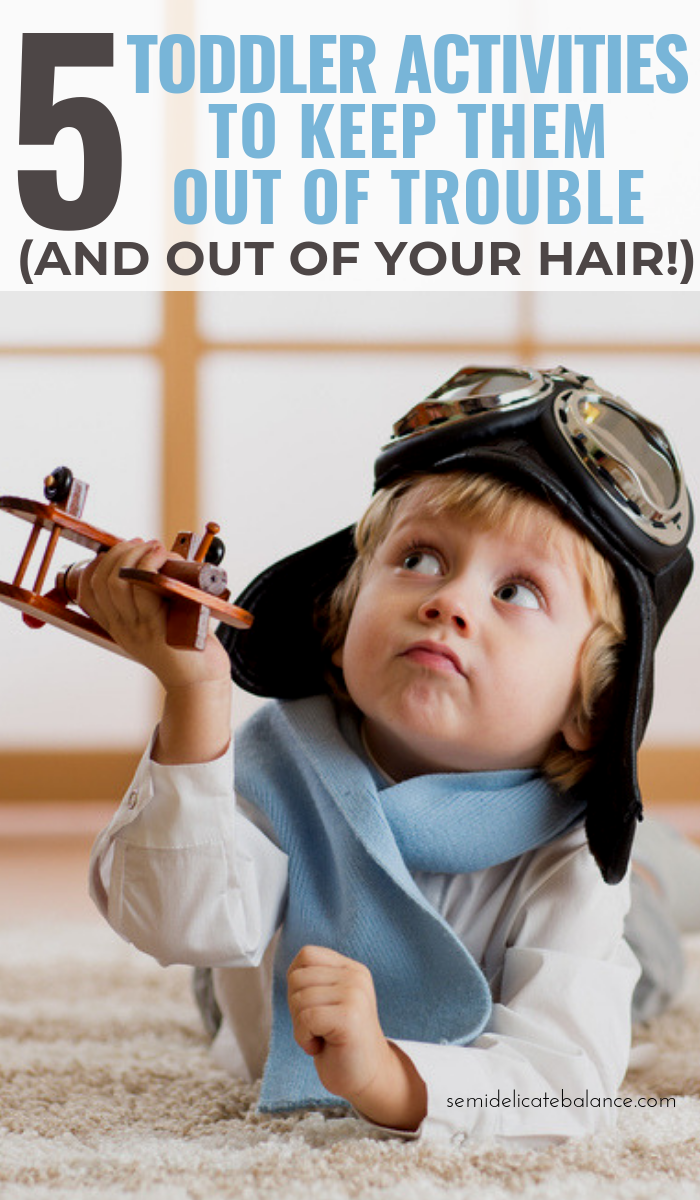 Toddler Activities to Keep Them Out Of Trouble (And Out Of Your Hair!), Entertaining toddlers without a screen #toddler #toddlers #parenting #workathome #workathomemom